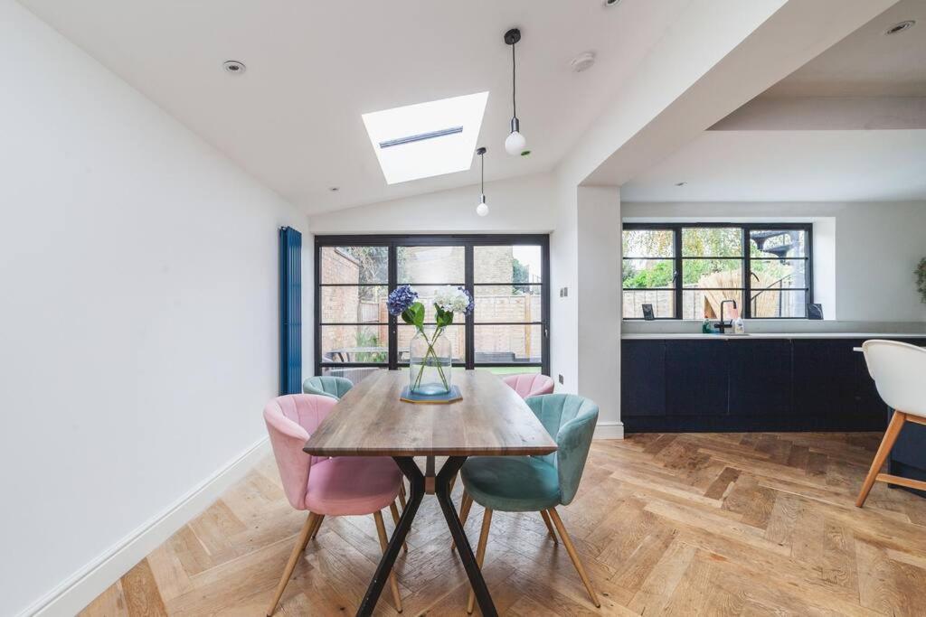 Appartamento Bright & Airy Lux 3bed In Fulham With Patio Londra