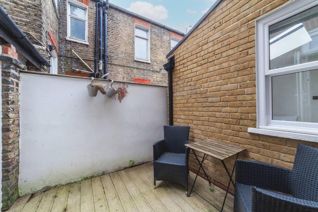 Bright & Airy Lux 3bed In Fulham With Patio Appartamento Londra