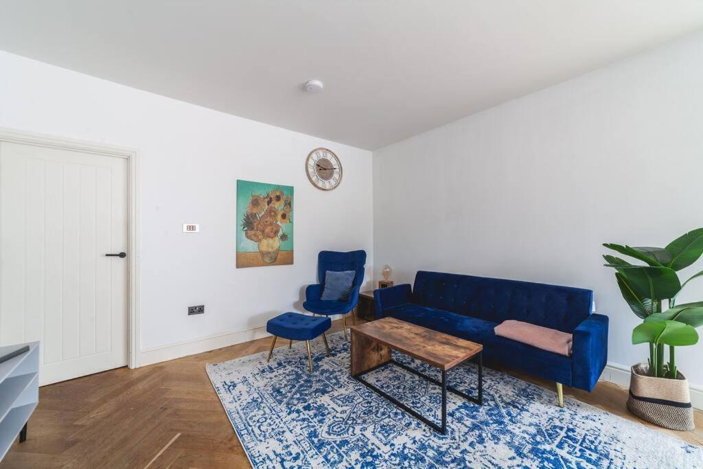 Bright & Airy Lux 3bed In Fulham With Patio Appartamento *